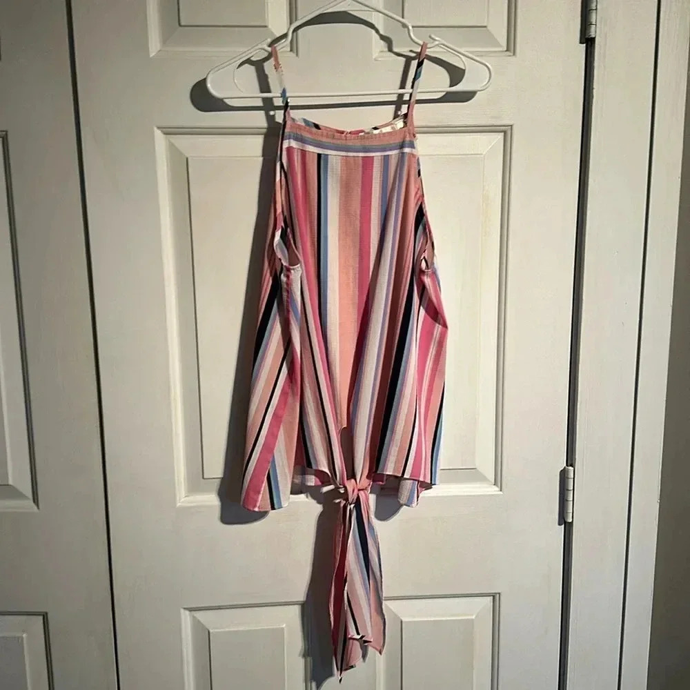 Andree by Unit Size Medium Tank